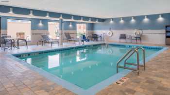 Holiday Inn Express & Suites Bismarck, an IHG Hotel