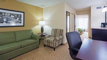 Country Inn & Suites by Radisson, Minot, ND