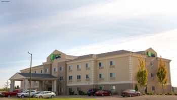 Holiday Inn Express Devils Lake, an IHG Hotel