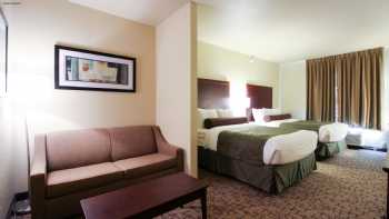 Cobblestone Hotel & Suites - Devils Lake