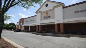 Giant Pharmacy