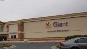 Giant Pharmacy