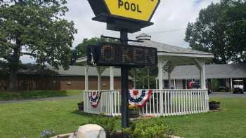 Early American Motel