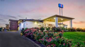 Motel 6 Grand Rivers, KY