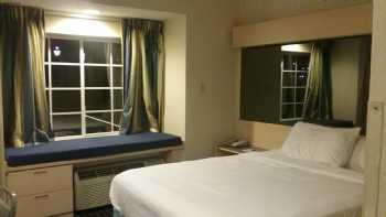 Microtel Inn & Suites by Wyndham Florence/Cincinnati Airport