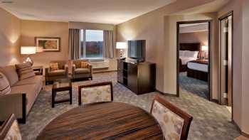 DoubleTree by Hilton Hotel Lawrenceburg