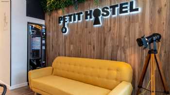 Petit Hostel La Latina