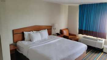 Days Inn by Wyndham Florence Cincinnati Area