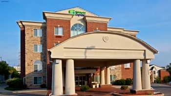 Holiday Inn Express & Suites Lexington-Downtown/University, an IHG Hotel