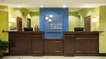 Holiday Inn Express & Suites Tell City, an IHG Hotel