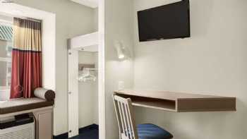 Microtel Inn & Suites by Wyndham Louisville East