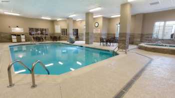 Drury Inn & Suites Louisville North