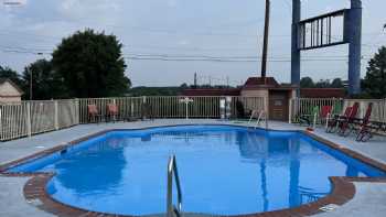 Americas Best Value Inn & Suites Williamstown