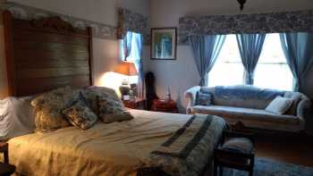 Harmony House Bed and Breakfast