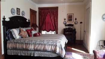 The Cumberland Manor Bed and Breakfast