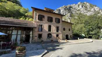 Hotel Restaurante La Casona de Mestas