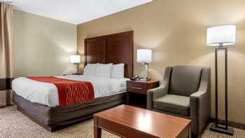 Comfort Inn & Suites Cincinnati Eastgate