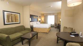 Holiday Inn Express & Suites Richwood - Cincinnati South, an IHG Hotel