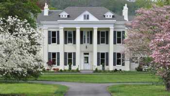 Riverside Inn Bed & Breakfast