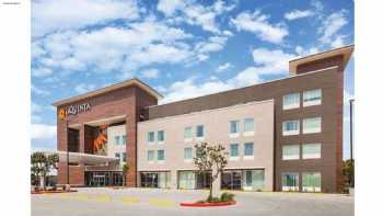 La Quinta Inn & Suites by Wyndham Bardstown