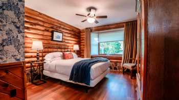 Timber Rock Lodge: Hotel, Spa & Weddings