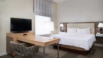 Hampton Inn & Suites Rogers