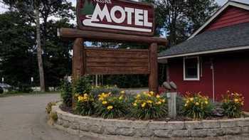 Nisswa Motel