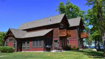 Trapper's Landing Lodge