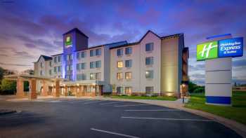 Holiday Inn Express & Suites Coon Rapids-Blaine Area, an IHG Hotel