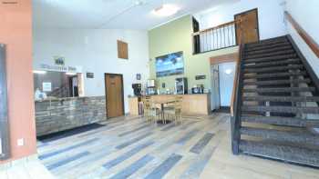 Waconia Inn & Suites