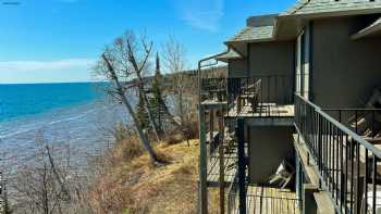 Cliff Dweller Hotel on Lake Superior