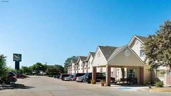 Quality Inn near Northtown Mall & National Sports Center