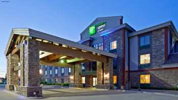 Holiday Inn Express & Suites Brainerd-Baxter, an IHG Hotel