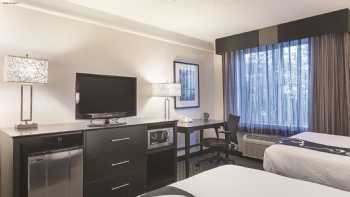 La Quinta Inn & Suites by Wyndham Minneapolis Bloomington W