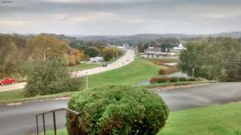 Country Trails Inn & Suites