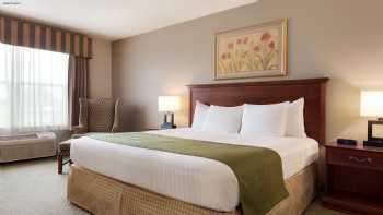 Country Inn & Suites by Radisson, St. Cloud East, MN