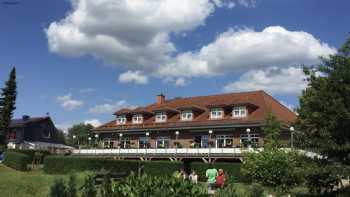 Hotel und Restaurant zum bunten Hirsch