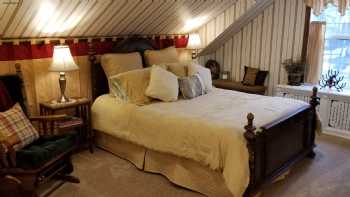 Mitchell-Tappan House - Carriage House Rentals