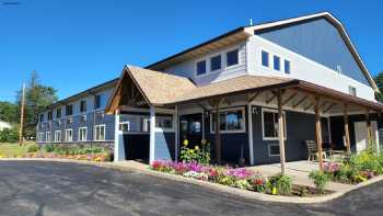 Northwoods Inn & Suites