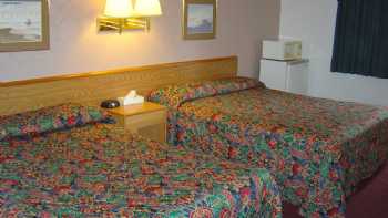 Wakota Inn & Suites