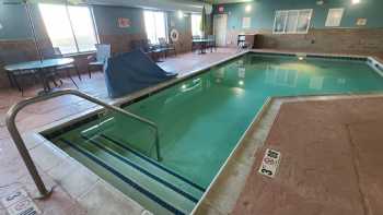 Holiday Inn Express & Suites Albert Lea - I-35, an IHG Hotel