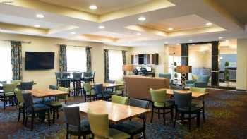 Holiday Inn Express & Suites Albert Lea - I-35, an IHG Hotel