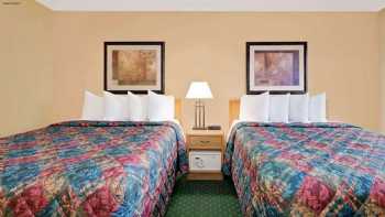 Days Inn by Wyndham International Falls