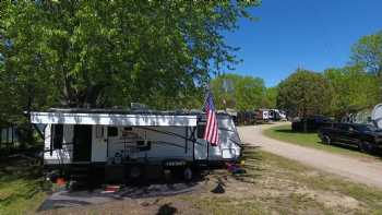 Adventure Bound Camping Resorts - Beaver Trails