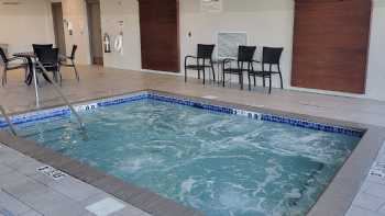 Holiday Inn Express & Suites Mankato East, an IHG Hotel