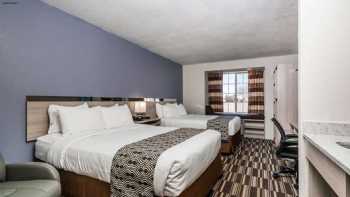 Microtel Inn & Suites by Wyndham Rochester North Mayo Clinic