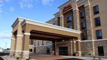 Hampton Inn & Suites Grand Forks