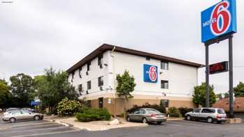 Motel 6 Saint Paul, MN - I-94