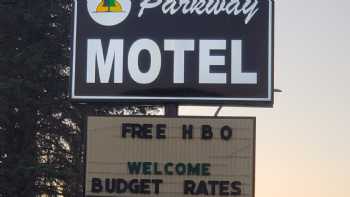 Parkway Motel