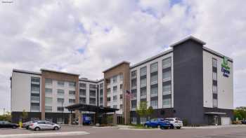 Holiday Inn Express & Suites Mall of America - Msp Airport, an IHG Hotel